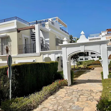 Luxury Townhouse Sea Views 10 Min From Puerto Bans Marbella