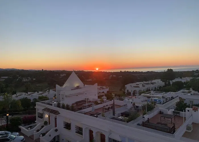 Luxury Townhouse Sea Views 10 Min From Puerto Bans ماربيا