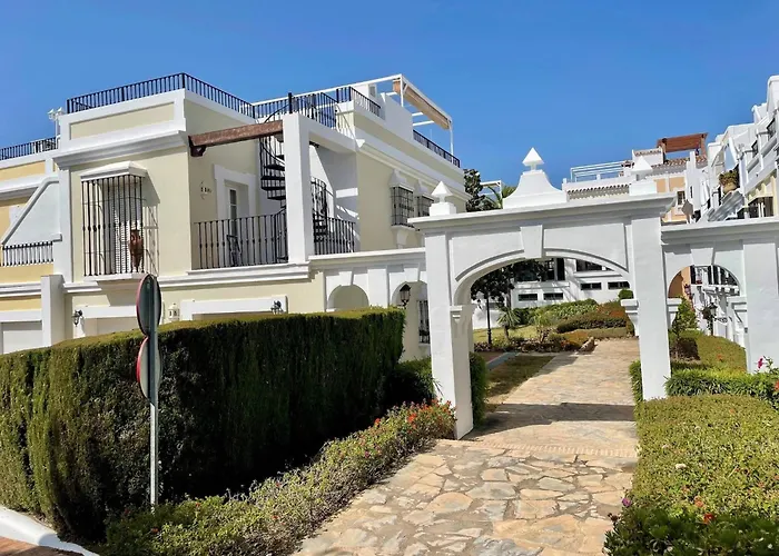 Luxury Townhouse Sea Views 10 Min From Puerto Bans Marbella