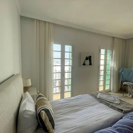 Luxury Townhouse Sea Views 10 Min From Puerto Bans