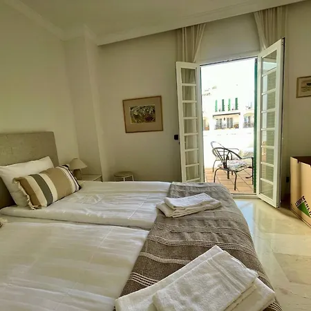 Luxury Townhouse Sea Views 10 Min From Puerto Bans 度假居 *