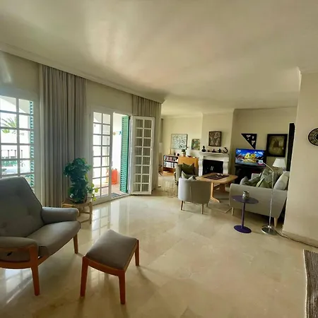 Luxury Townhouse Sea Views 10 Min From Puerto Bans * 马尔韦利亚